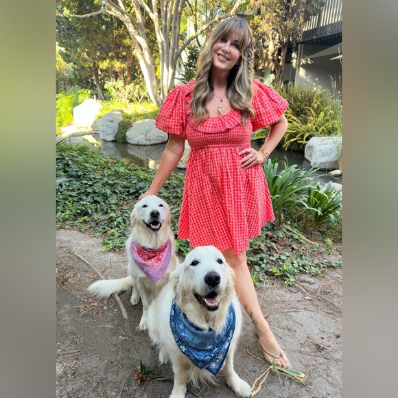 Meet your Posher, Christina - Picture 1 of 1